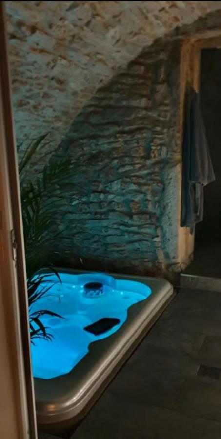 Jaccuzi & Spa Des Caves Stanislas Нансі Екстер'єр фото